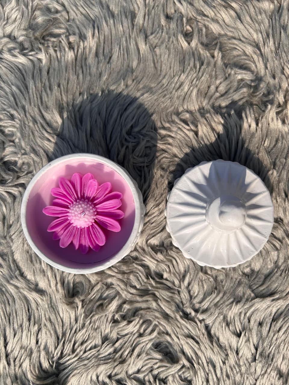Glowora Jesmonite Pot Candle with Floral Design