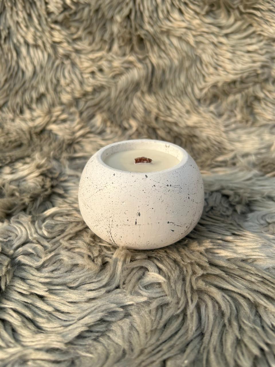 Glowora Handmade Jesmonite Speckled Candle with Wooden Wick