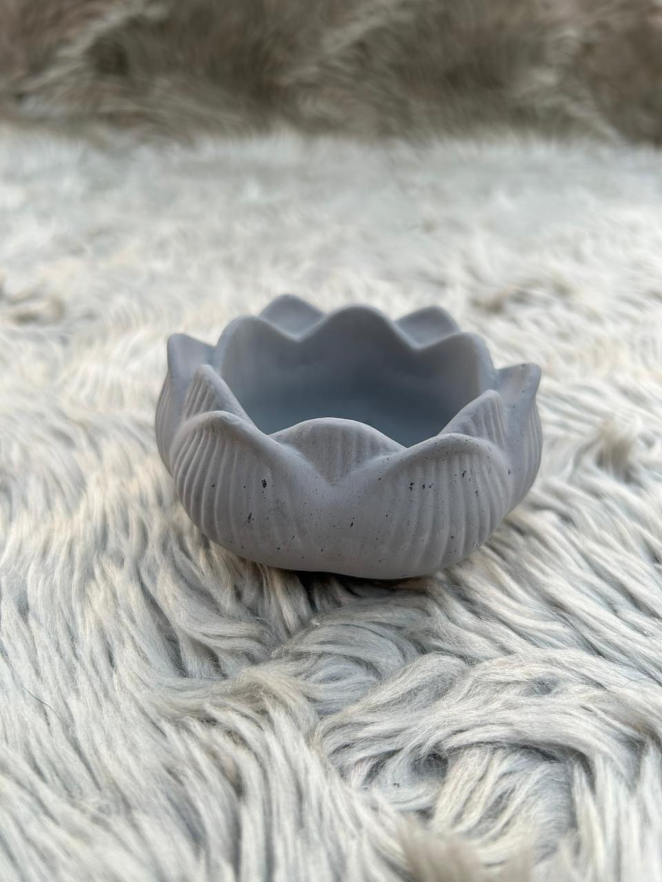 Handmade Jesmonite Lotus Bowl