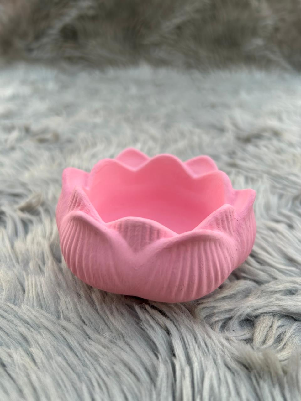 Handmade Jesmonite Lotus Bowl