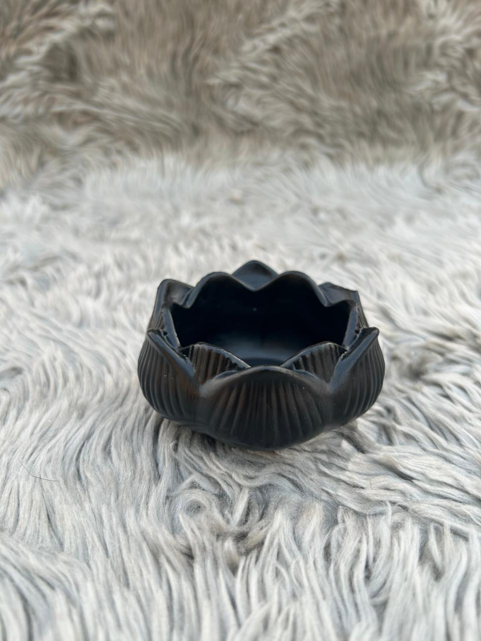 Handmade Jesmonite Lotus Bowl