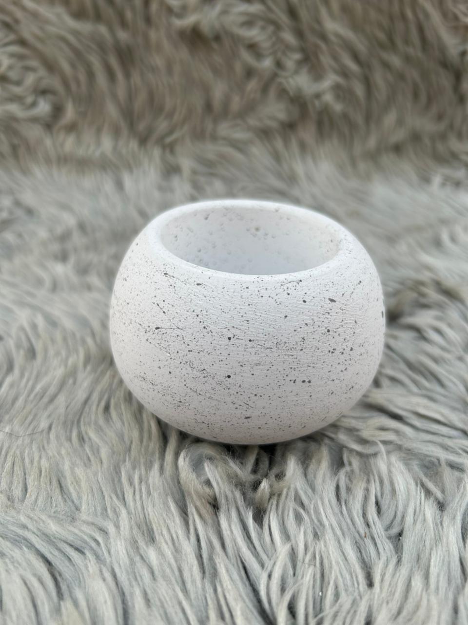 Handmade Jesmonite Speckled Round Pot