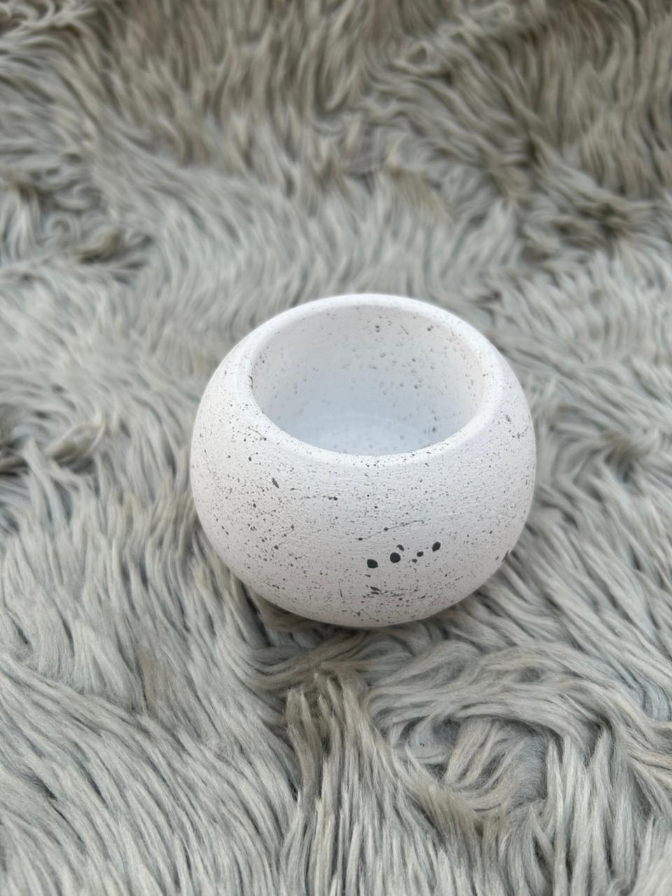 Handmade Jesmonite Speckled Round Pot