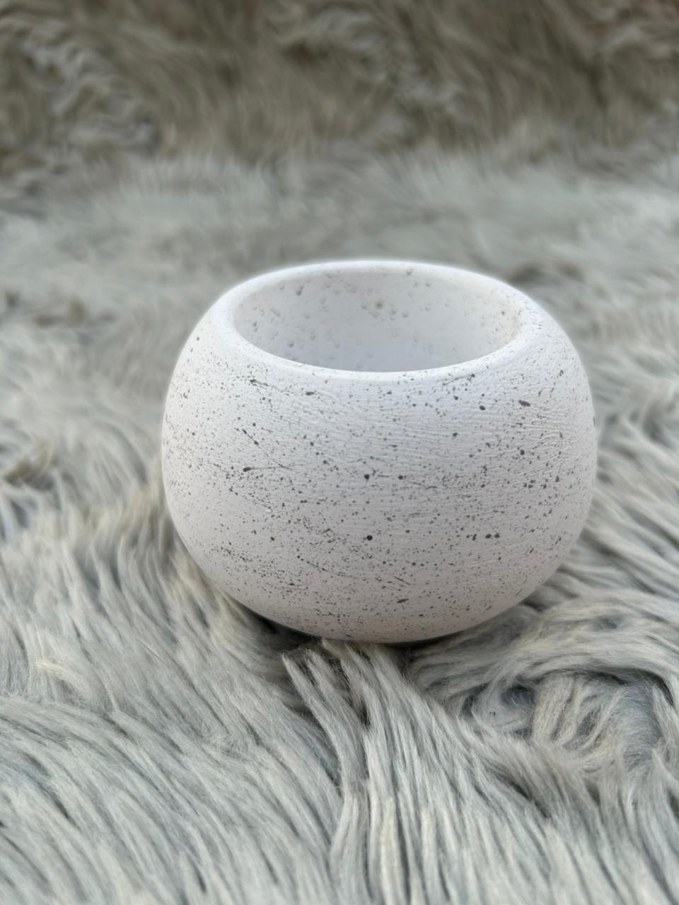 Handmade Jesmonite Speckled Round Pot